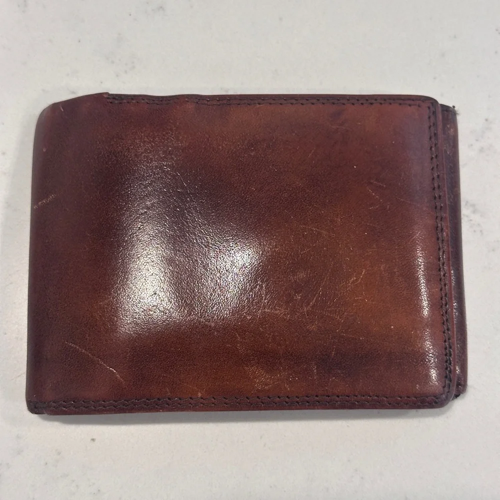 Vera Pelle Men’s Brown Leather Bi-Fold Wallet